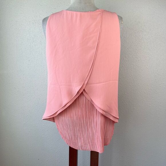White House Black Market Sleeveless Pink Blouse Top Size M EUC - Picture 4 of 6